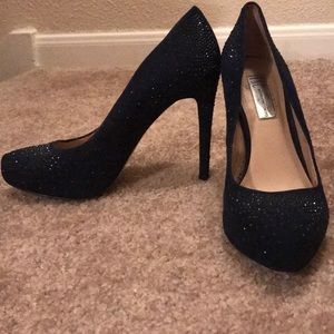 Navy Pumps